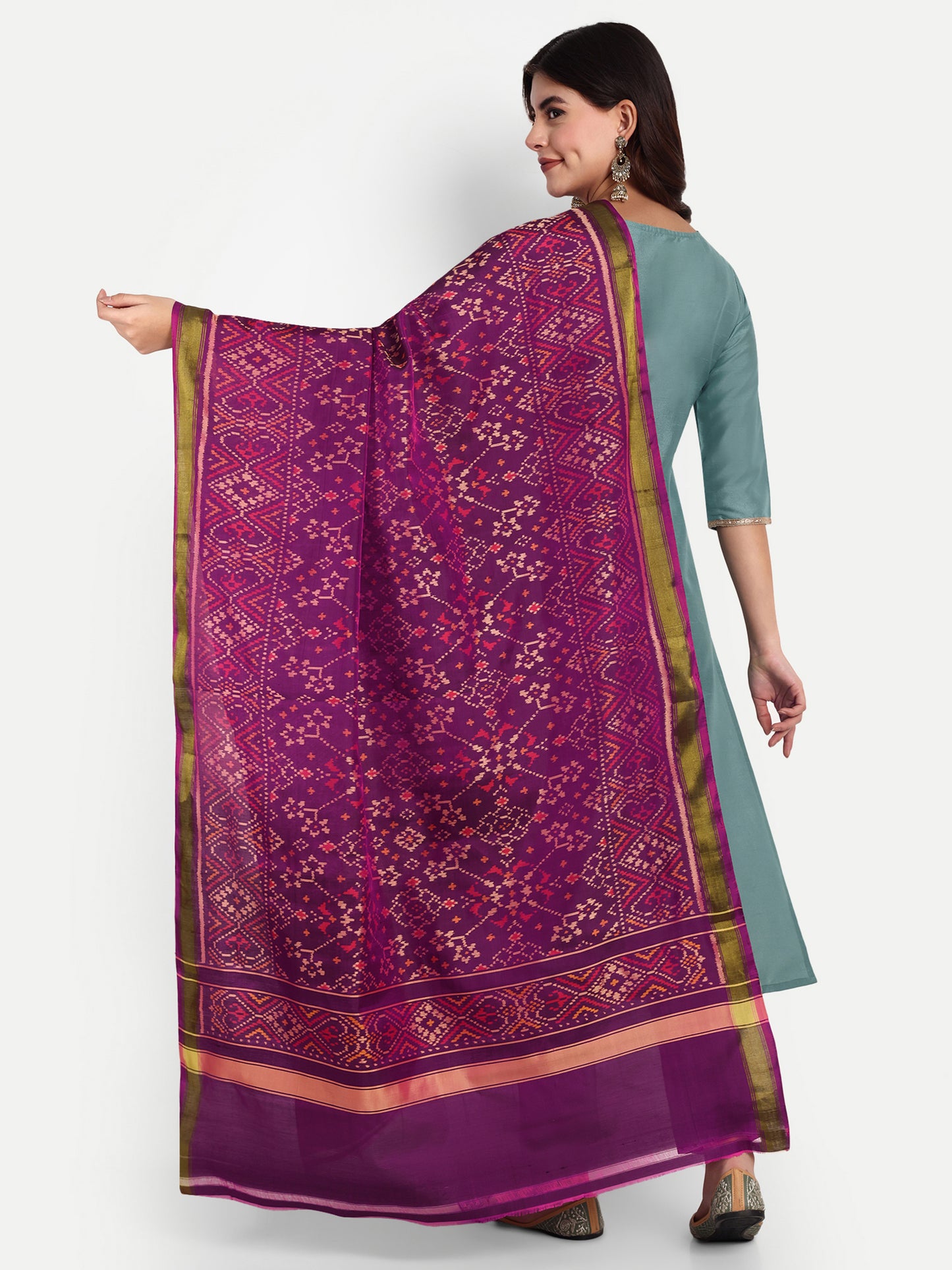 Magenta Navratan patola silk single ikat dupatta